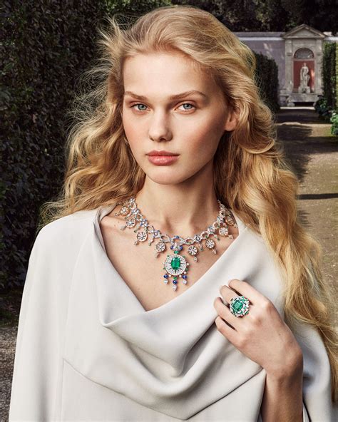 van cleef arpels discount.